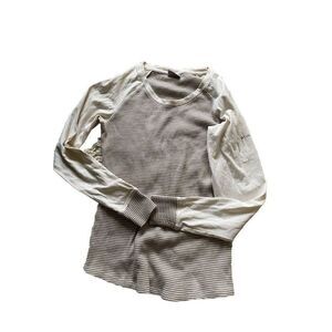 Columbia Top Shirt Base Layer Beige Cream Womens Medium Long Sleeve